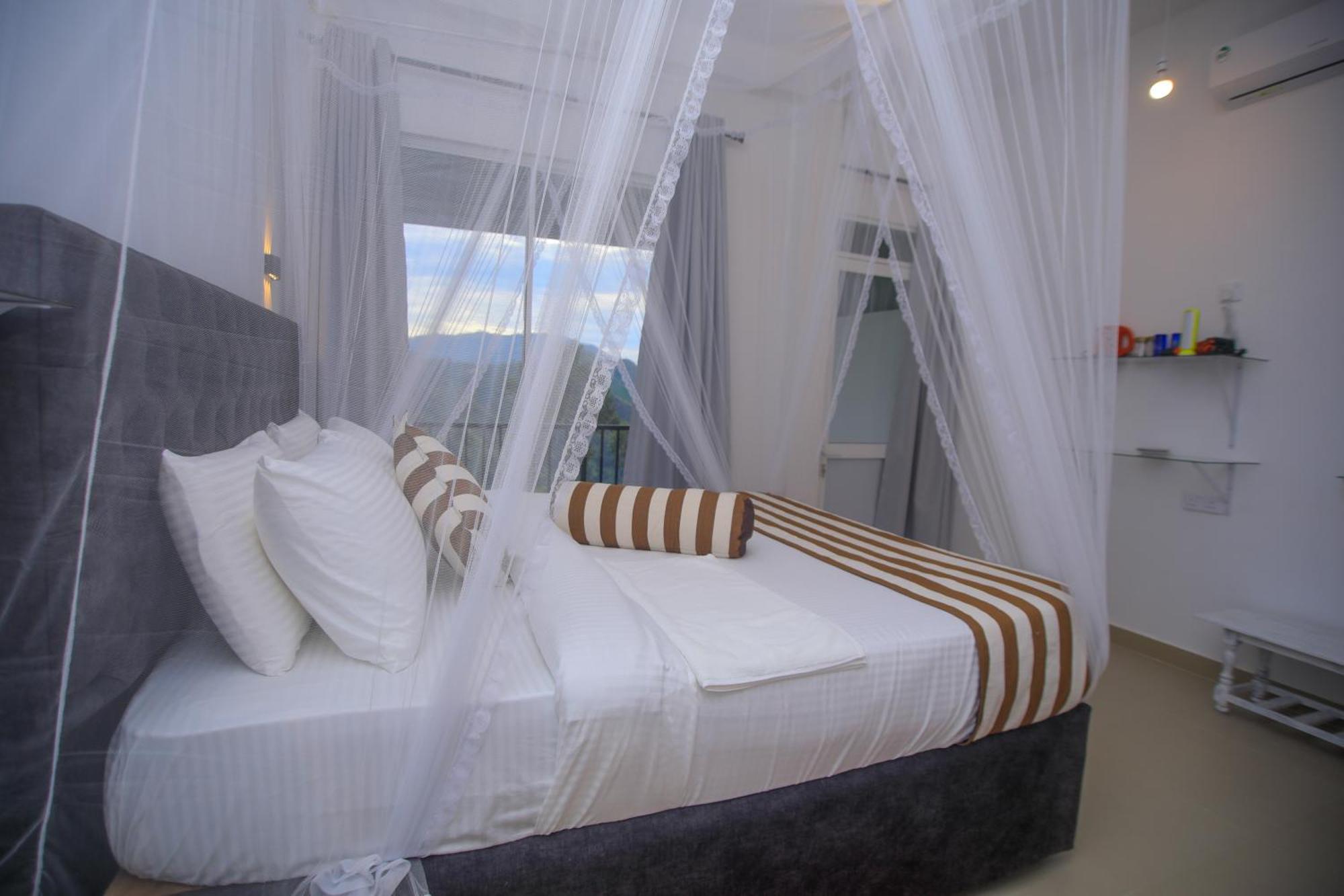 Ella Nimal Nest Inn Eksteriør billede